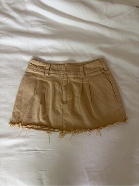 Classic Mini Skirt in Khaki